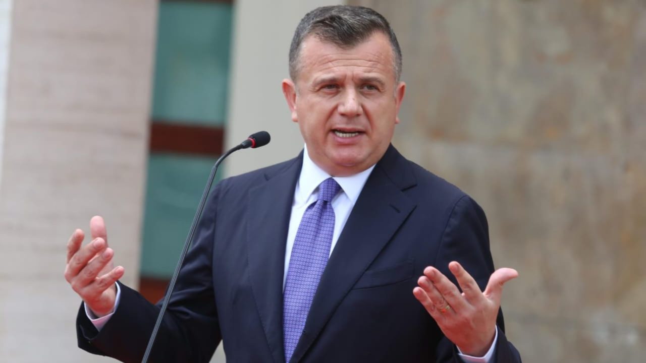 Miratohen vendimet: Nga rritja e pagave per punonjesit e policise, tek e-wallet